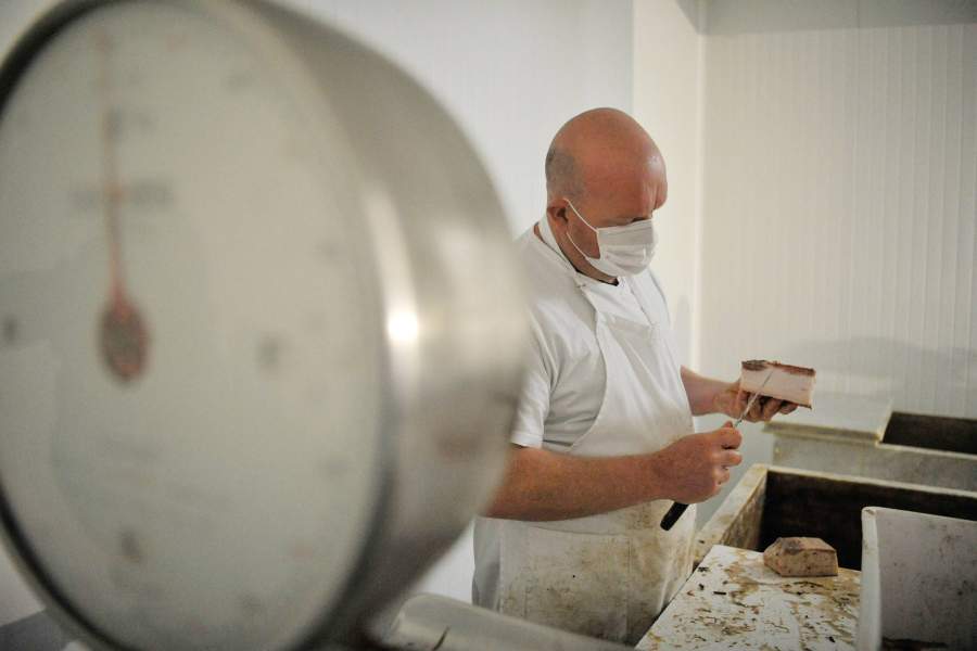 Как изготавливают лардо