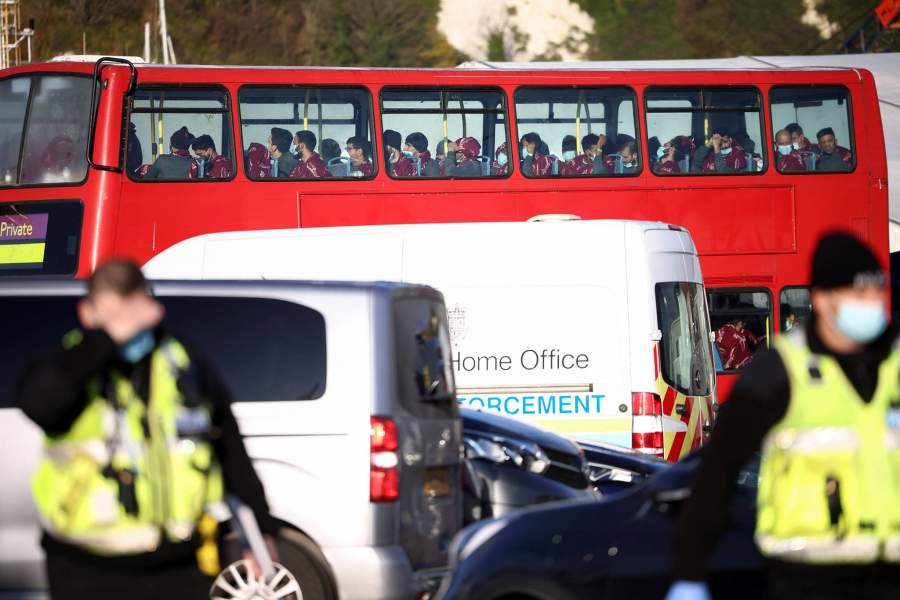 Лодка с беженцами затонула при попытке пересечь Ла-Манш