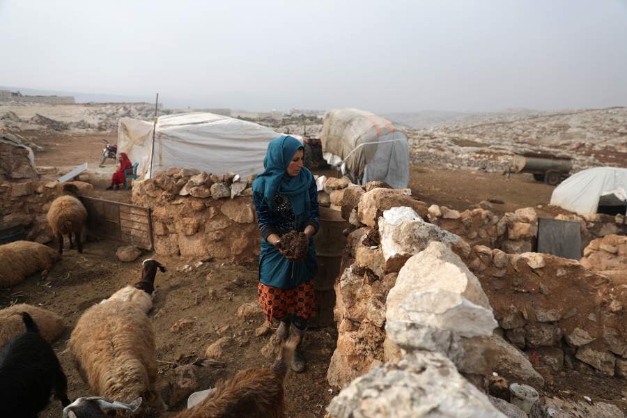 Жизнь сирийских семей в древних руинах