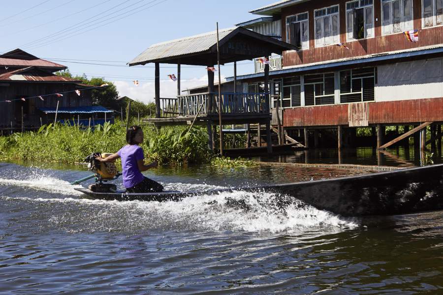 Жизнь на водах озера Инле
