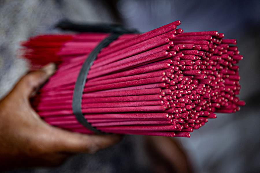 Палочки можно сделать самых разных цветов, на любой вкус