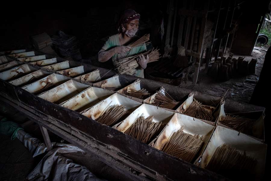 Пропитка готовых палочек аромамаслами