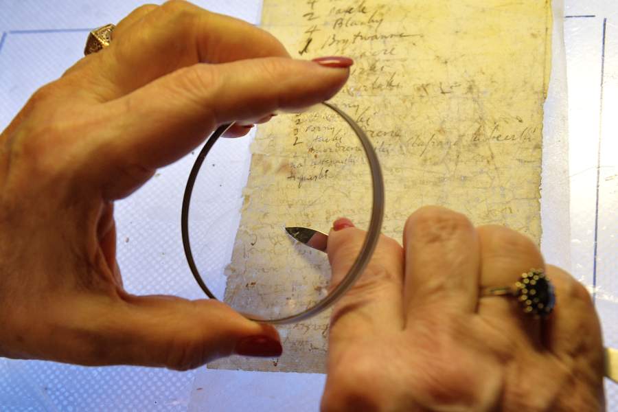 Как работает Федеральный центр консервации и реставрации библиотечных фондов в Санкт-Петербурге