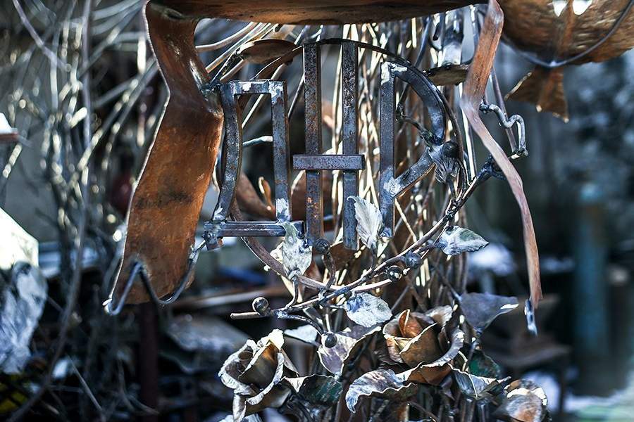 Как работает кузнец из Донецка