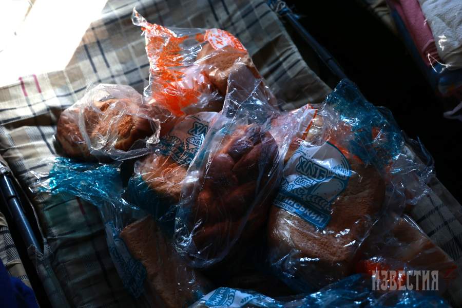 Палаточный лагерь беженцев в районе Старобельска