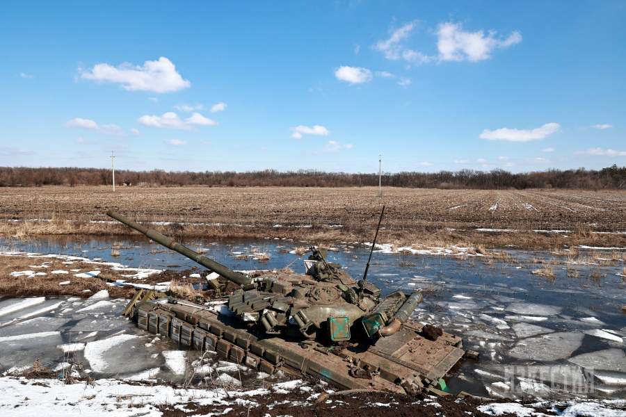 Палаточный лагерь беженцев в районе Старобельска