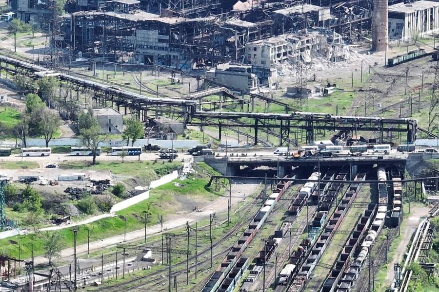 Вывоз раненых украинских военных с «Азовстали»  