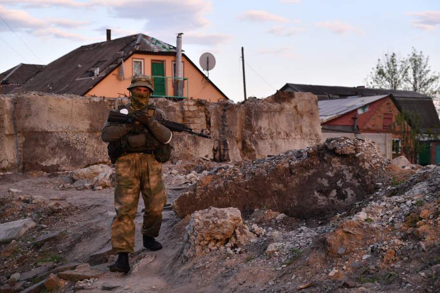 Работа саперов МВД ЛНР на освобожденных территориях в Харьковской области