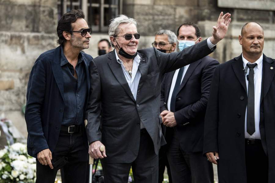 Умер Ален Делон