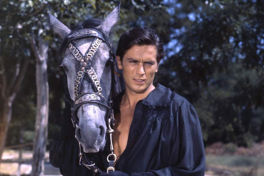 Умер Ален Делон