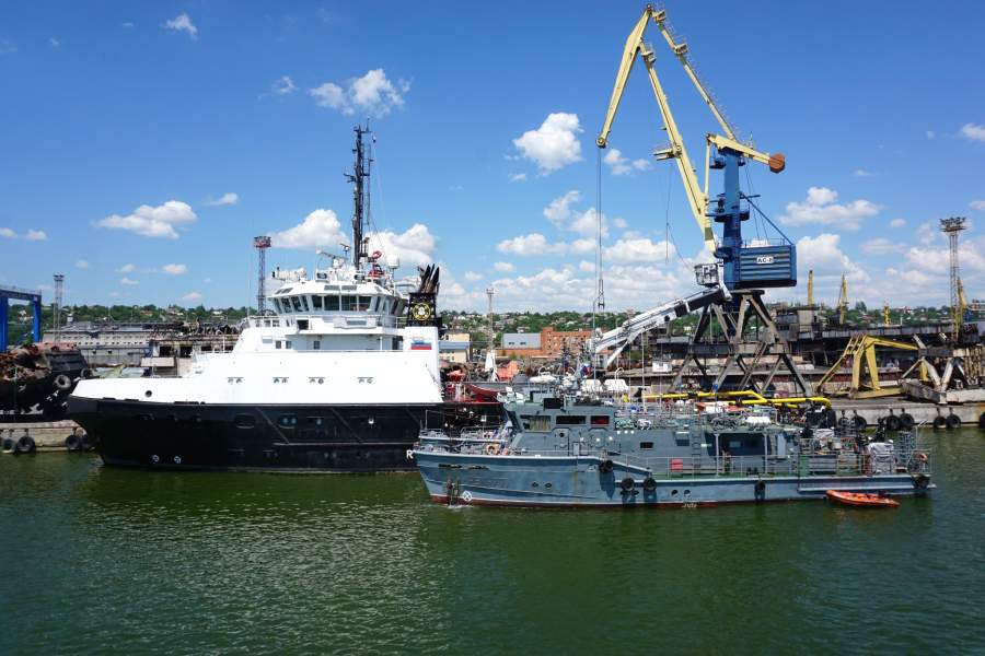 Пляжный сезон в Мариуполе