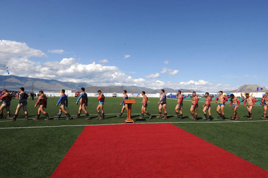 Традиционная тувинская борьба Хуреш