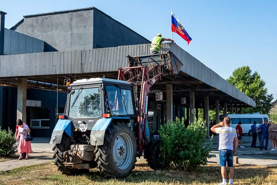 Открытие автобусного сообщения между Крымом, Херсонской и Запорожской областями