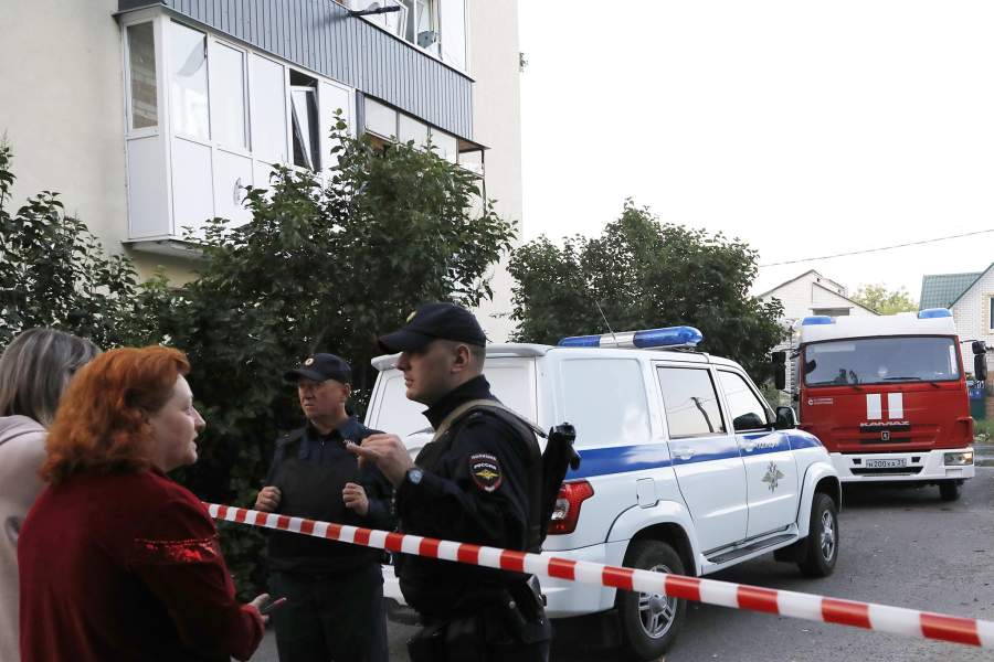 Поврежденные жилые дома в Белгороде