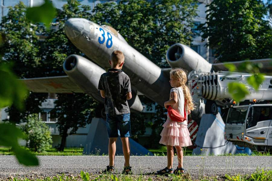 В Риге демонтировали памятник советским летчикам