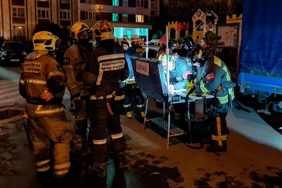 Восемь человек погибли во время пожара в хостеле, расположенном по адресу: ул. Алма-Атинская, д. 7, корп. 2