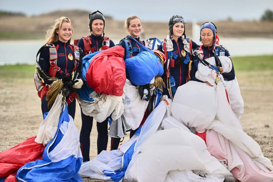 Соревнования по парашютному спорту в Гудермесе