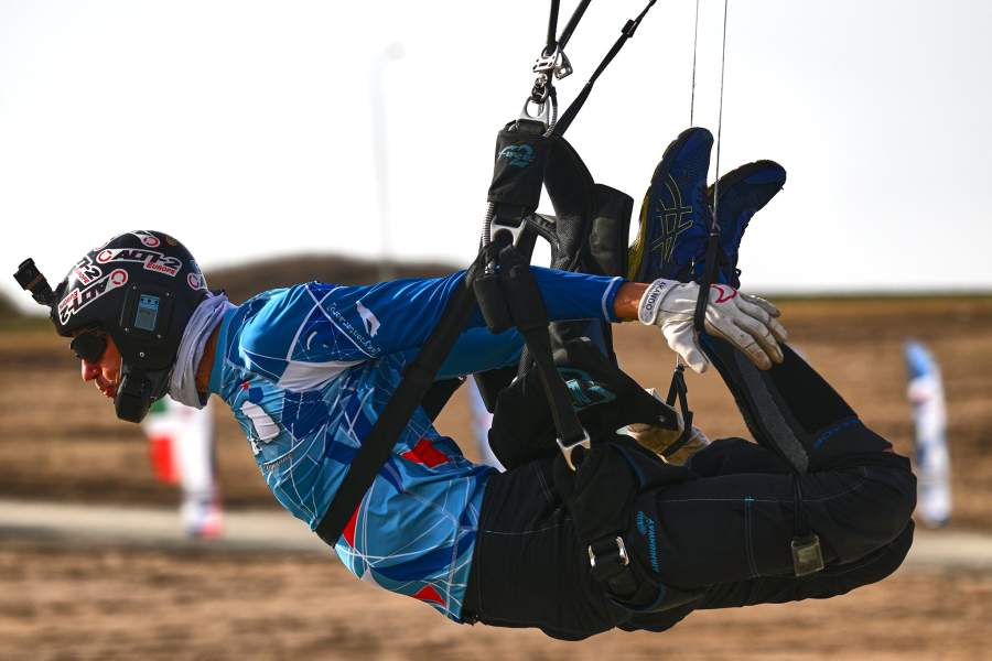 Соревнования по парашютному спорту в Гудермесе