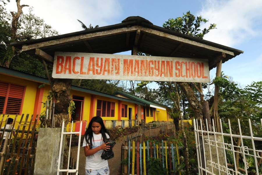 Как живут маньяны с острова Миндоро