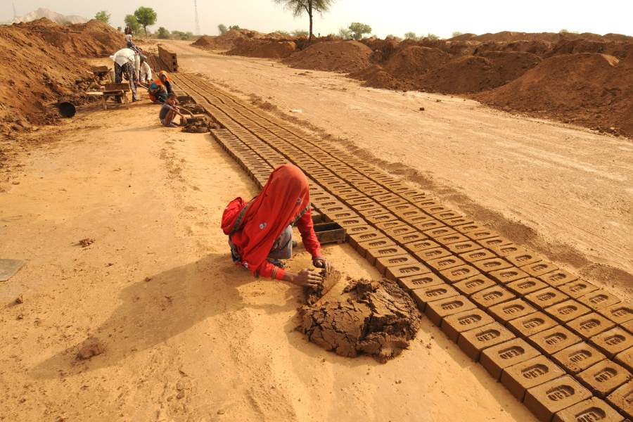 Индийский кирпичный завод в пустыне Тар