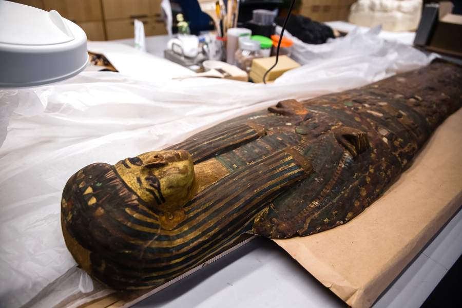 Работа реставраторов Эрмитажа