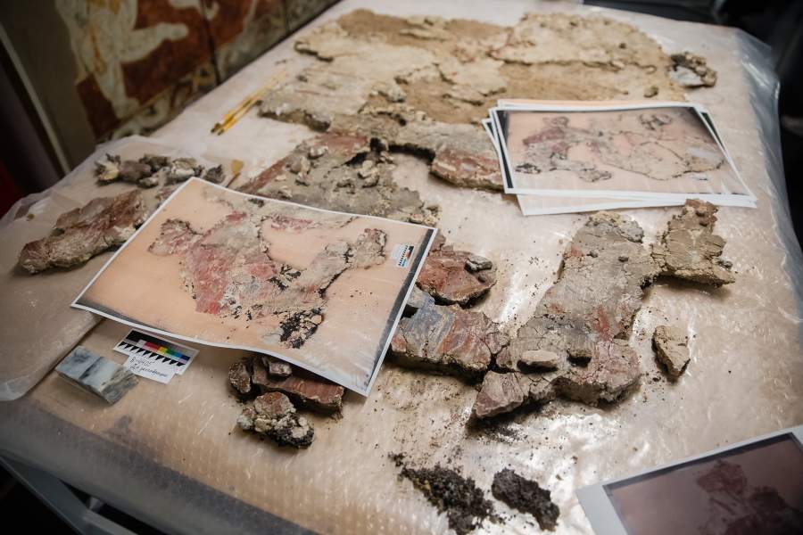 Работа реставраторов Эрмитажа