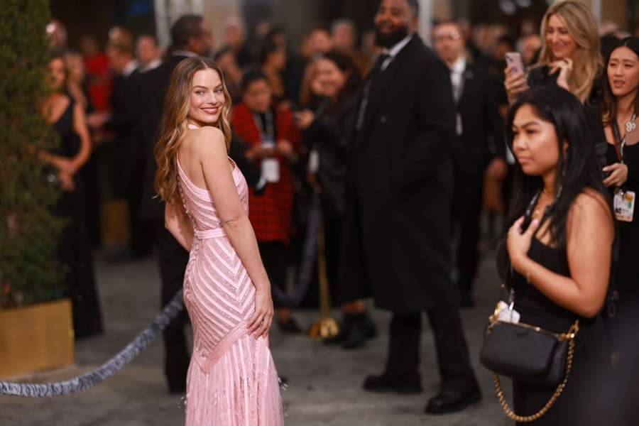 Margot Robbie attends the 80th Annual Golden Globe Awards at The Beverly Hilton