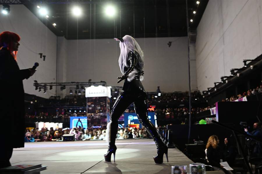 Программа была приурочена к 10-летию комикс-вселенной Bubble и соединила в себе комиксы, косплей, игры и многое другое