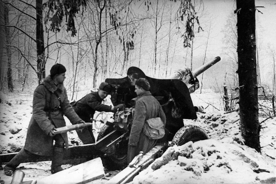 Архивные фото Известий к 9 мая