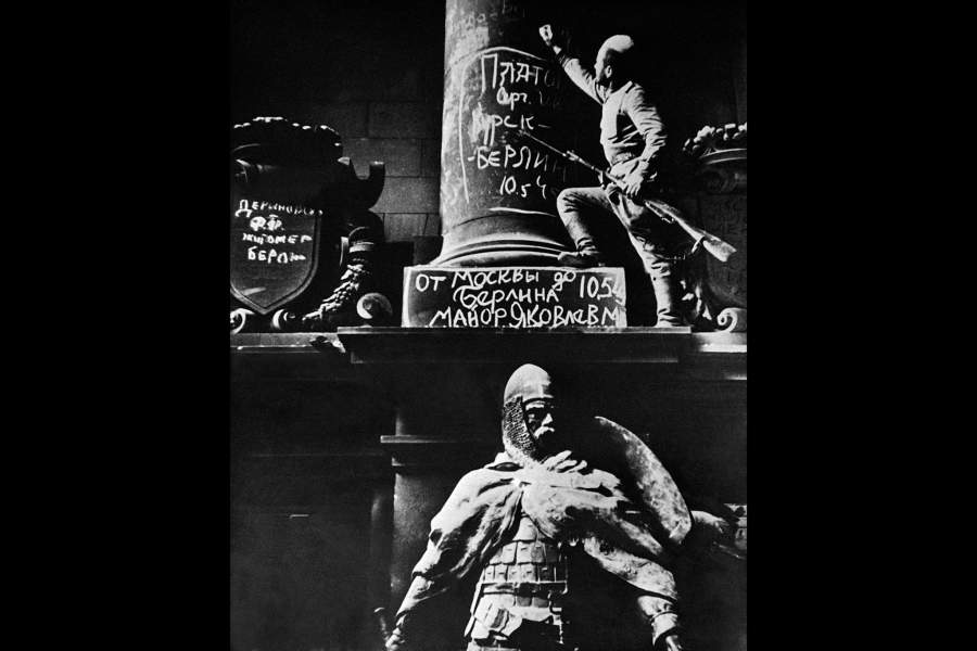 Архивные фото Известий к 9 мая