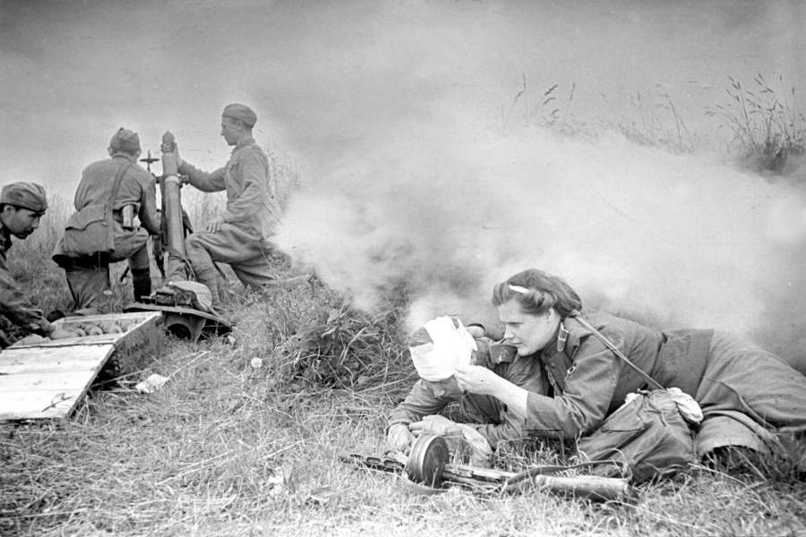 Архивные фото Известий к 9 мая