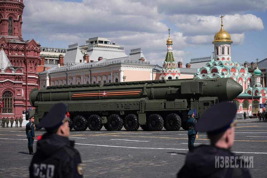 Комплексы ЯРС на параде в Москве