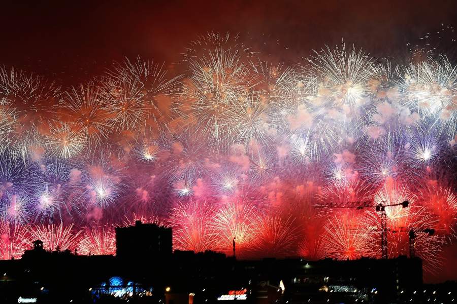 Праздничный салют в Москве в День Победы