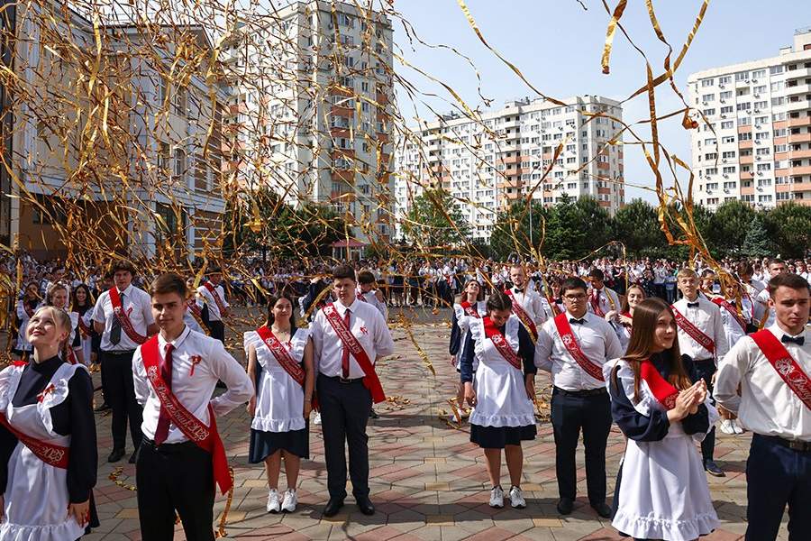 Последний звонок в России