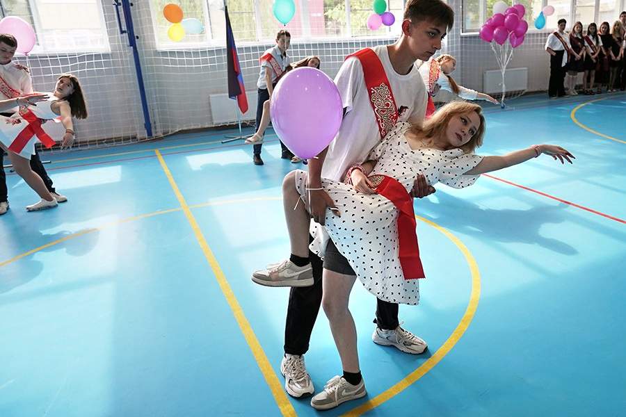 Последний звонок в России