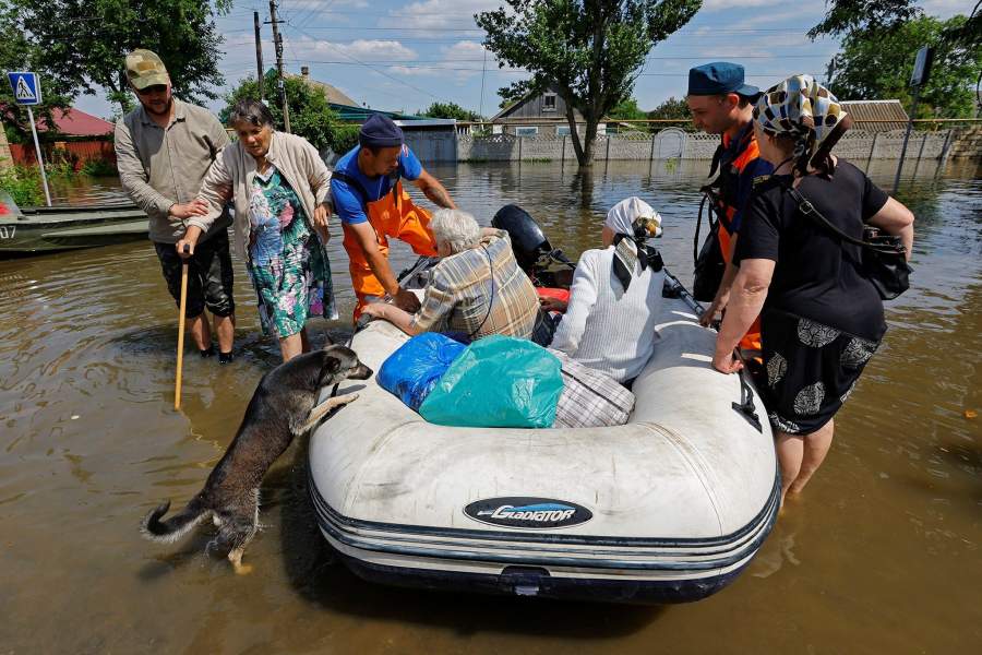 Эвакуация людей из Херсонской области