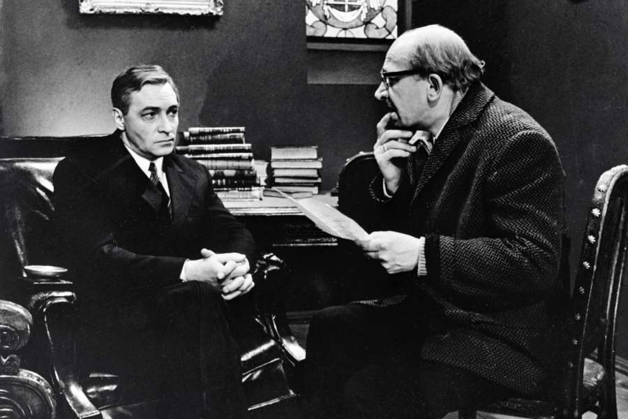 Семнадцать мгновений весны