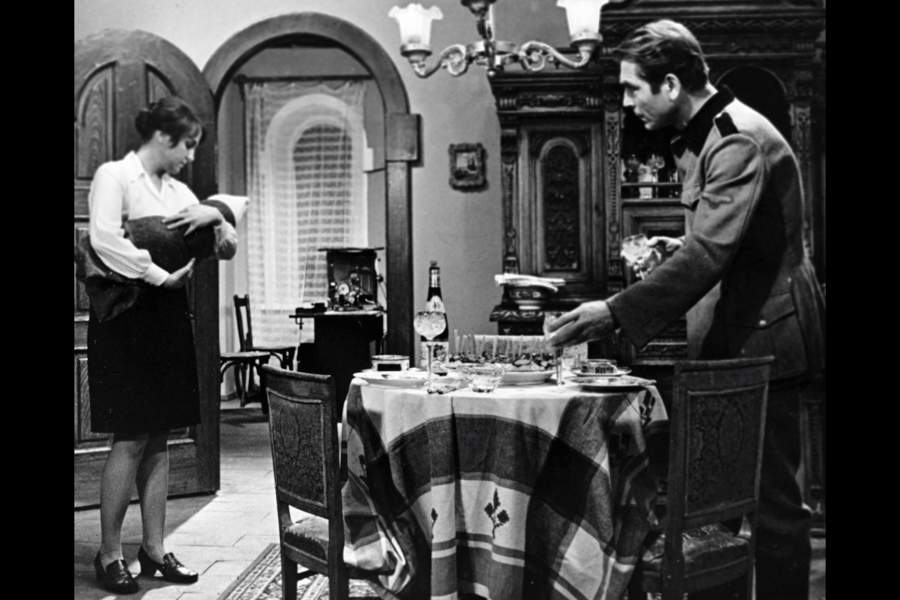 Семнадцать мгновений весны