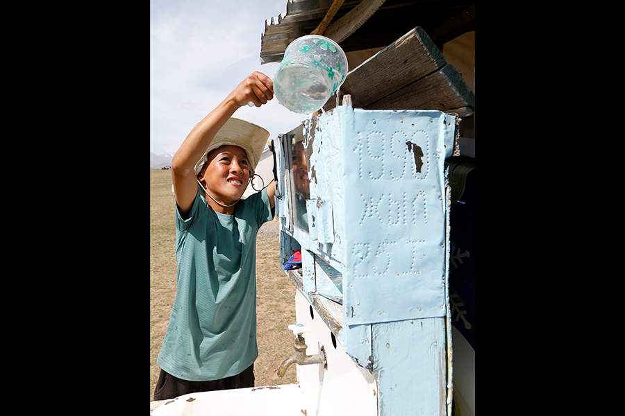 Как живет лагерь кочевников в Сусамырской долине в Киргизии