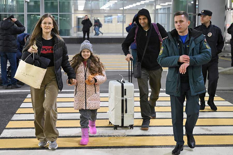 Прибытие эвакуированных граждан РФ из сектора Газа в Москву