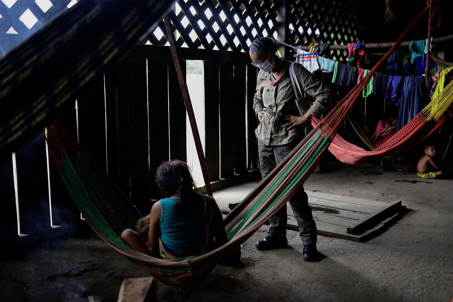 Почему в джунглях Бразилии исчезает народ яномами