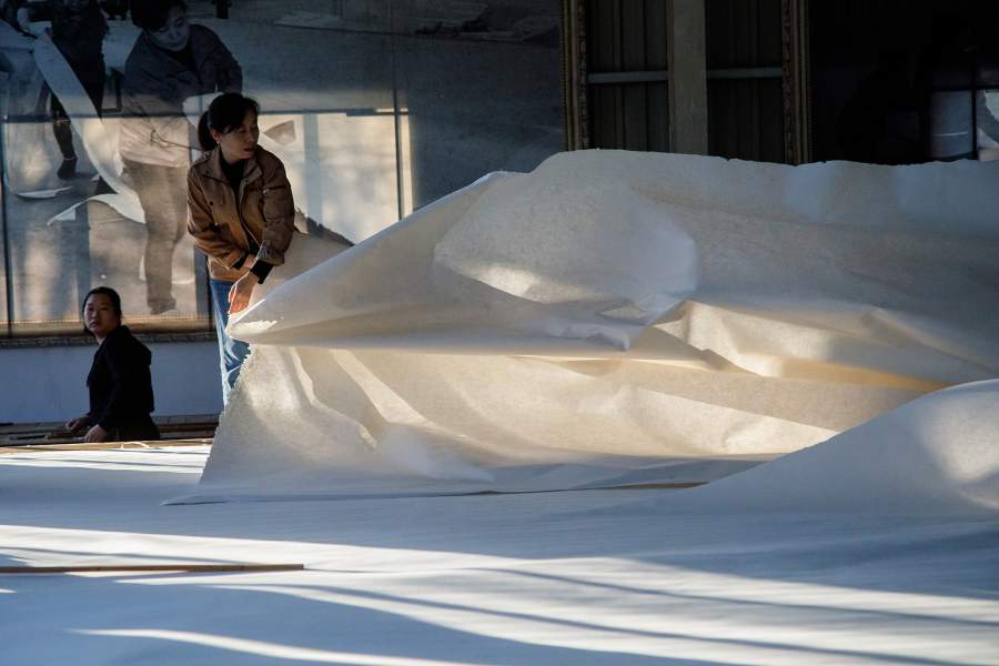 Производство рисовой бумаги «Сюань»