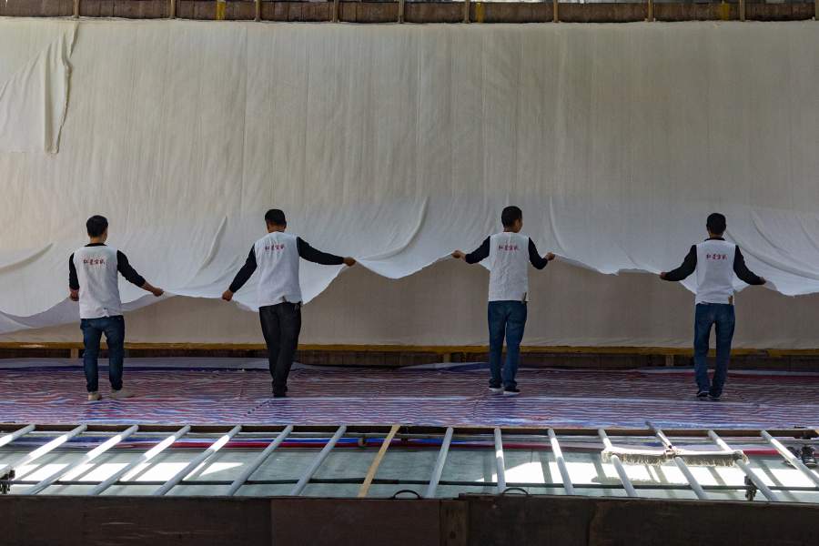 Производство рисовой бумаги «Сюань»