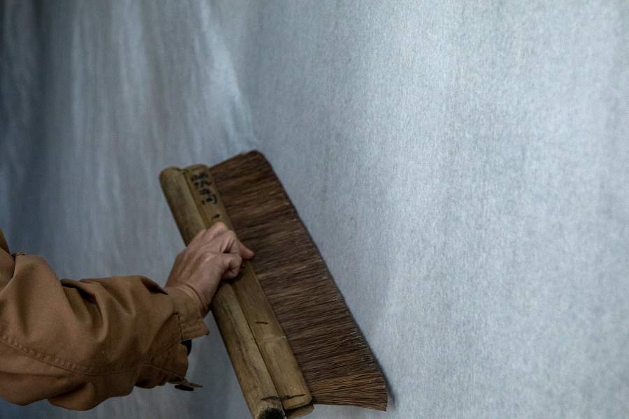 Производство рисовой бумаги «Сюань»