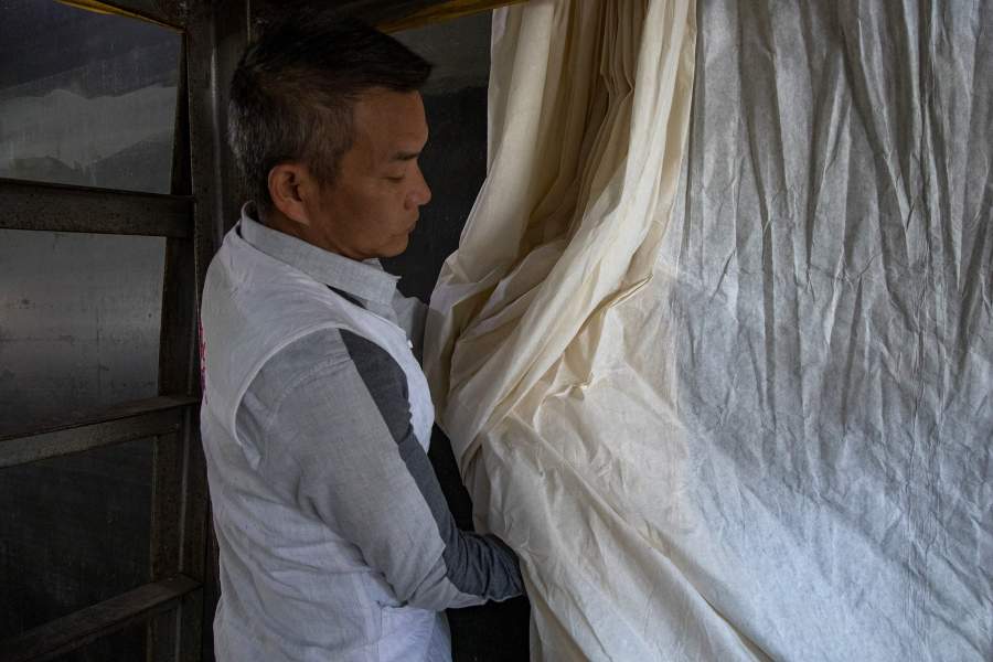 Производство рисовой бумаги «Сюань»