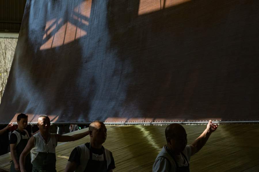 Производство рисовой бумаги «Сюань»