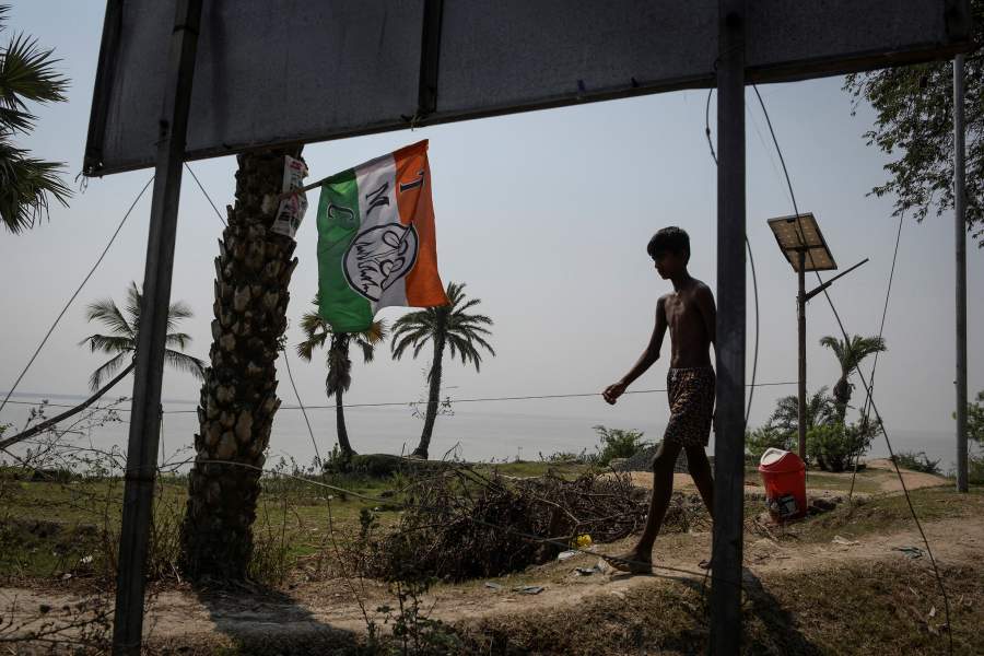 Тонущий остров в Индии