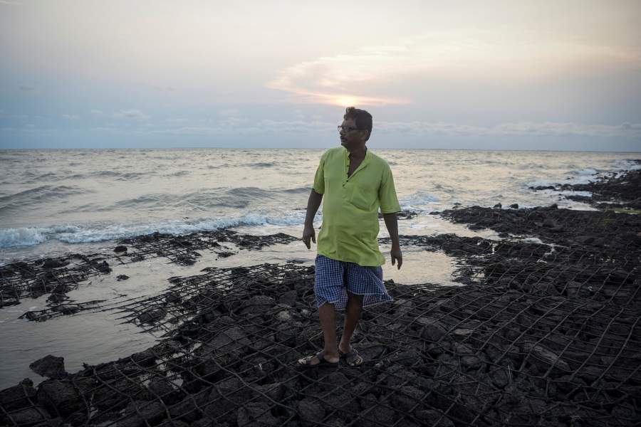 Тонущий остров в Индии