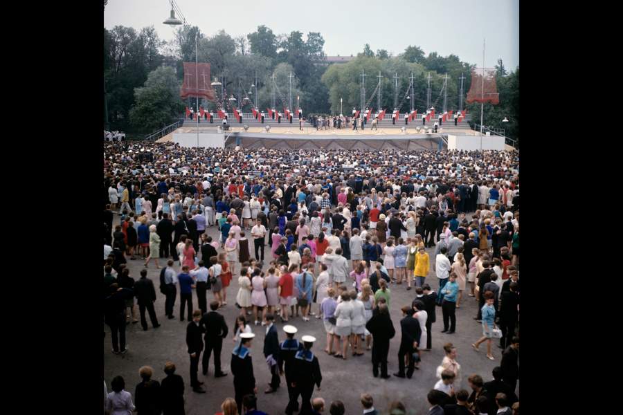 Как менялись Алые Паруса