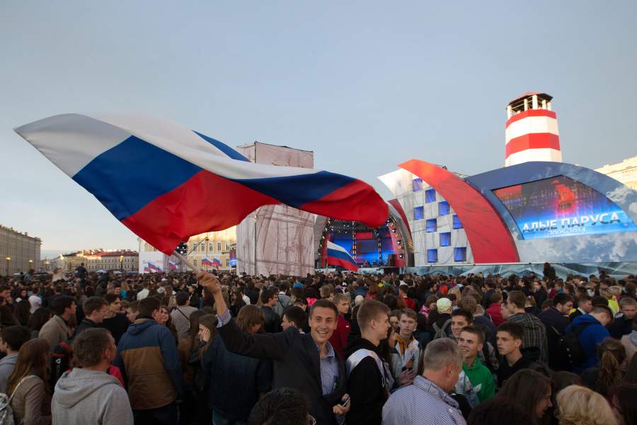 Как менялись Алые Паруса